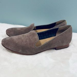 Sebago shoes! Women’s beige taupe slip on suede loafers size 8.5!